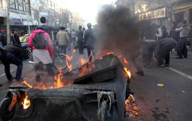 İran'da rejim yıkılıp 5-6 parçaya bölünür mü? 